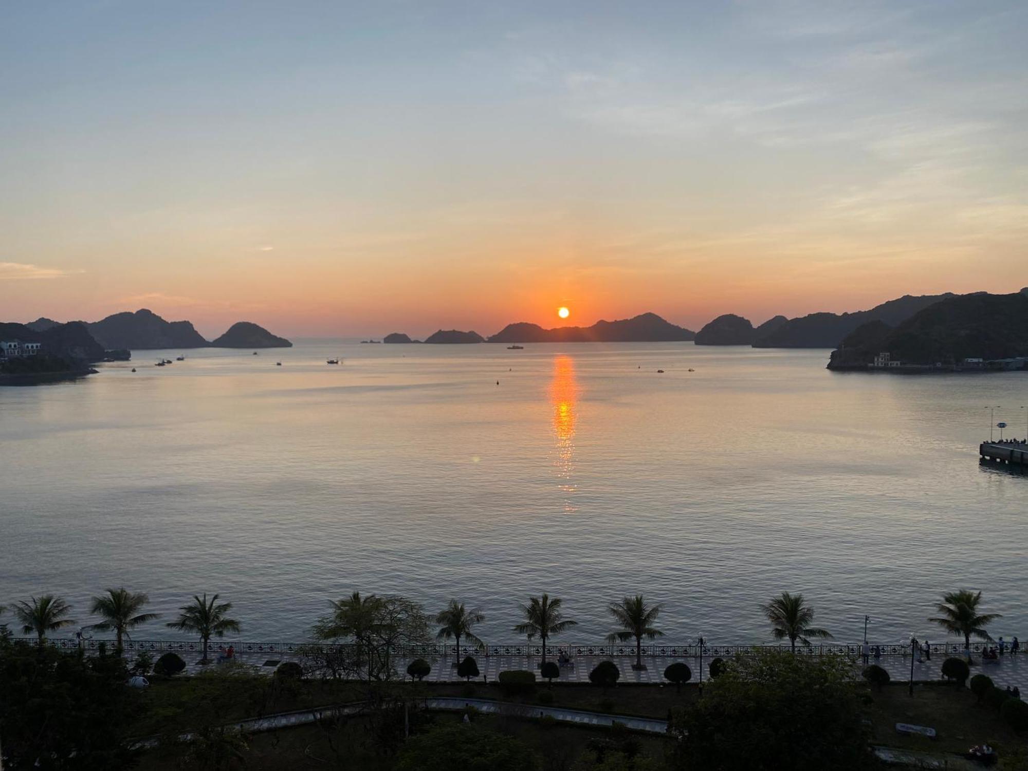 Dolphin Hotel Chan Chau Ngoại thất bức ảnh